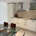 Apartmán Moderna Y Alegre Vivienda Junto Al Mar . *